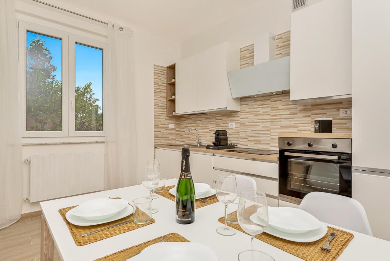 La Spezia - New Home With Netflix & Free Parking Bagian luar foto