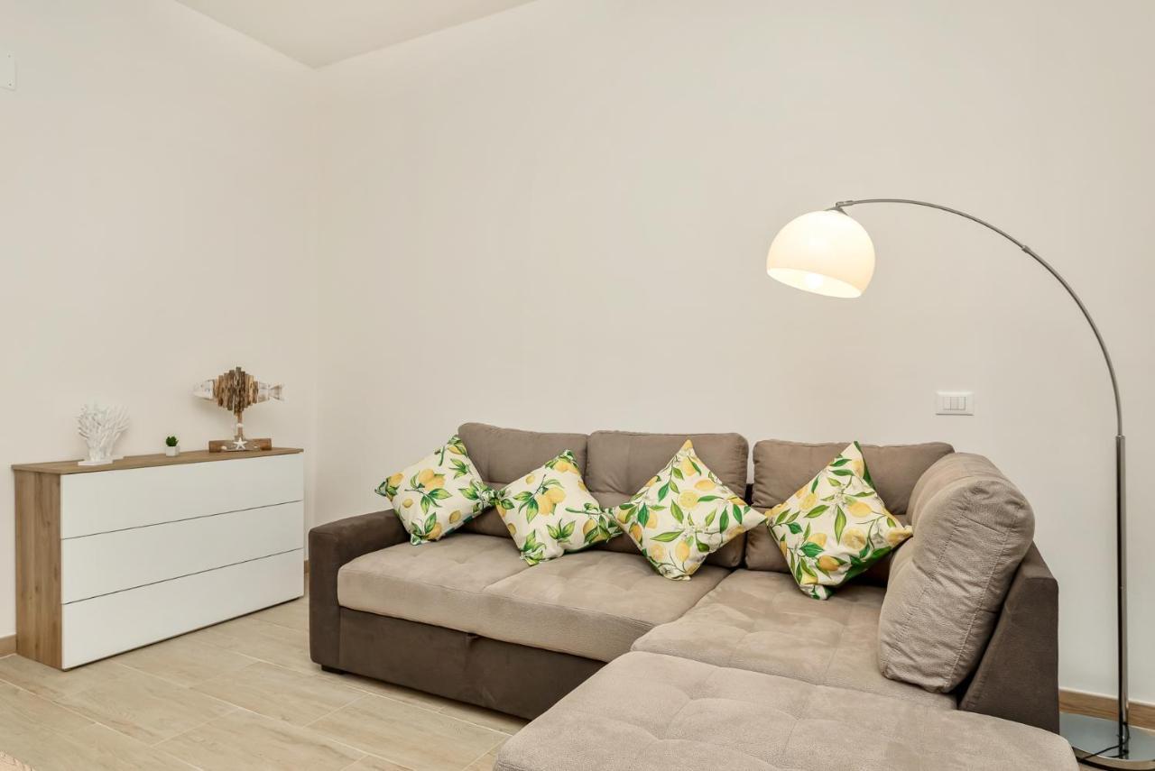 La Spezia - New Home With Netflix & Free Parking Bagian luar foto