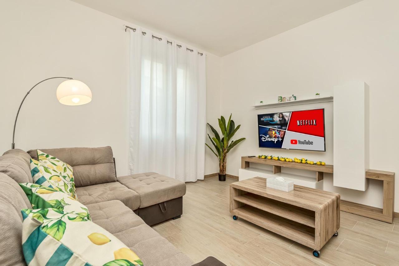 La Spezia - New Home With Netflix & Free Parking Bagian luar foto